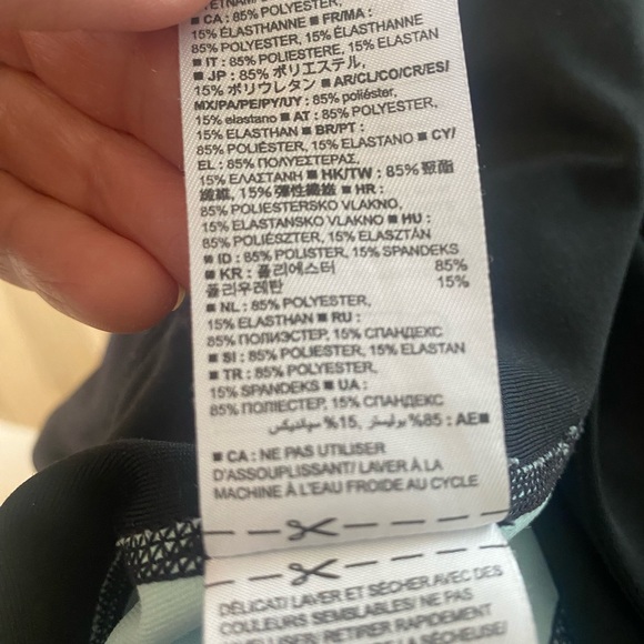 Gap cropped leggings size Medium - Picture 9 of 15